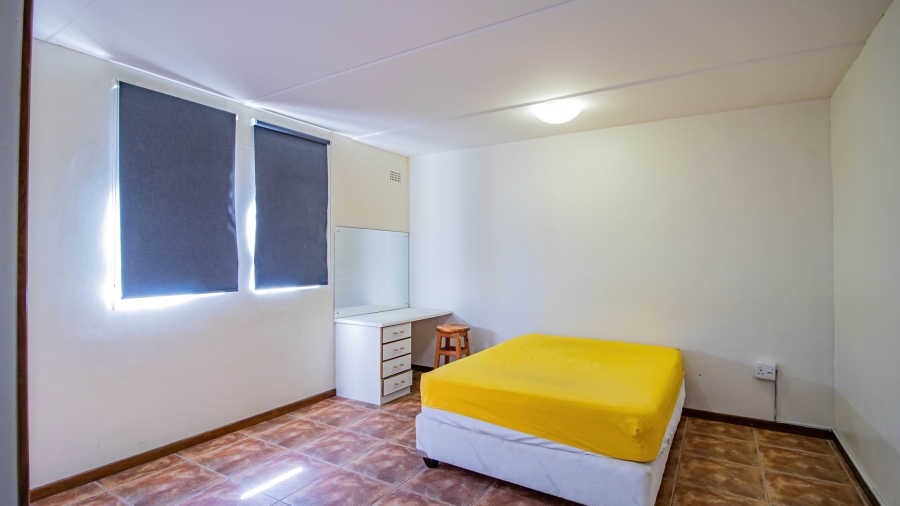 4 Bedroom Property for Sale in Pearl Bay Western Cape